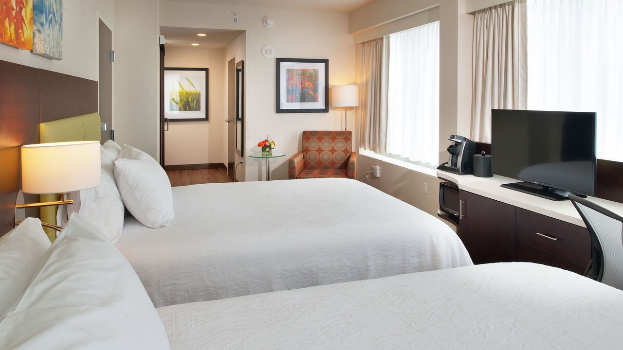 Photo of Bedroom in Downtown Pittsburgh
