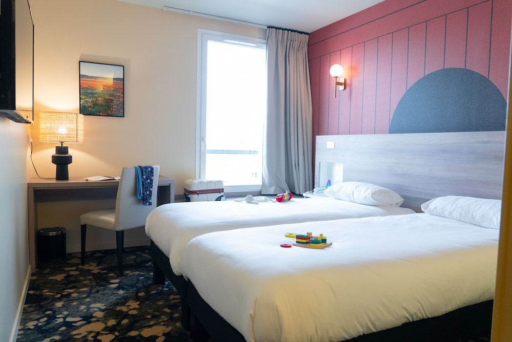 Photo of Bedroom in Saint-Cyr-l'Ecole