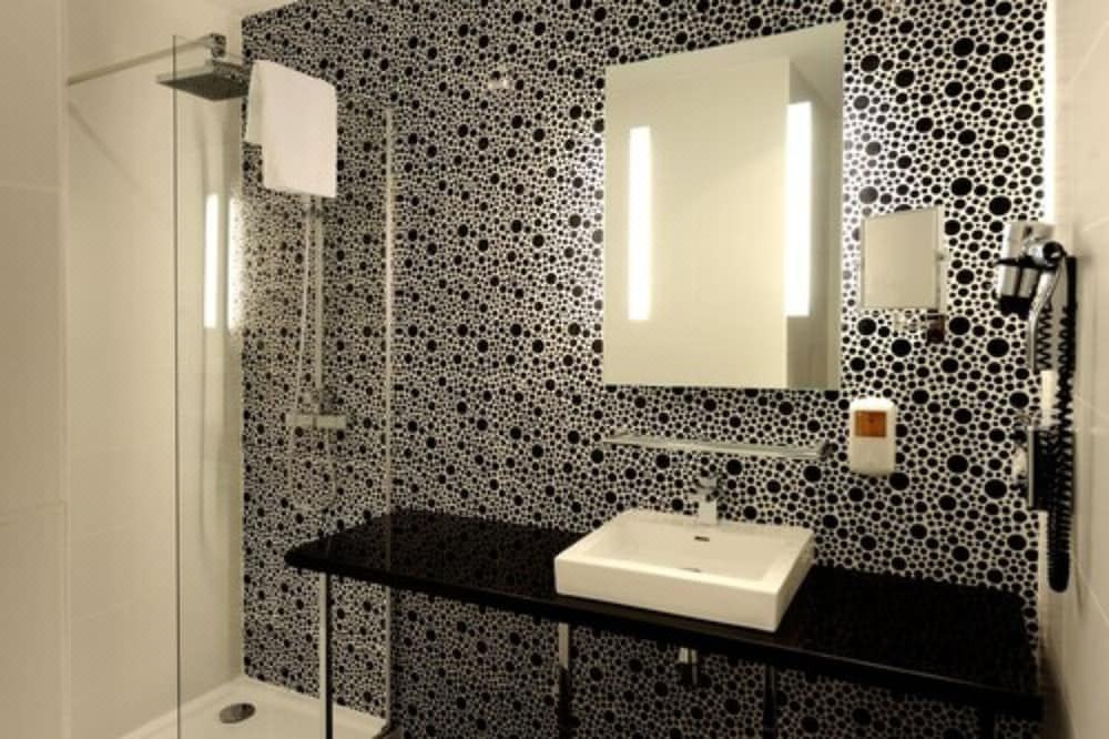 Photo of Bathroom in Saint-Assiscle