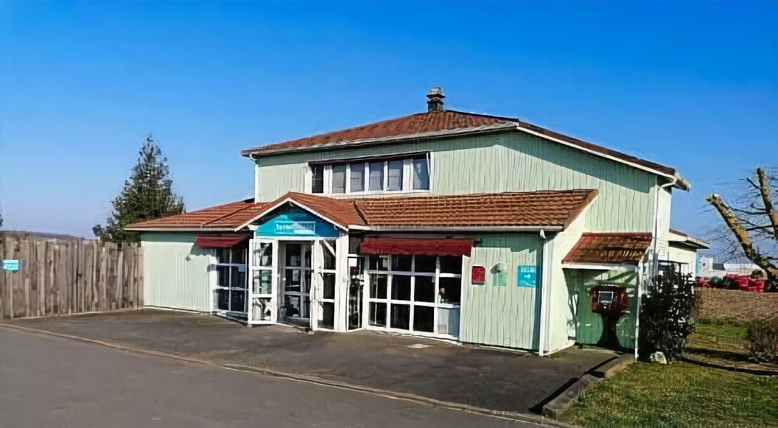 Photo of Buildings in Saintes