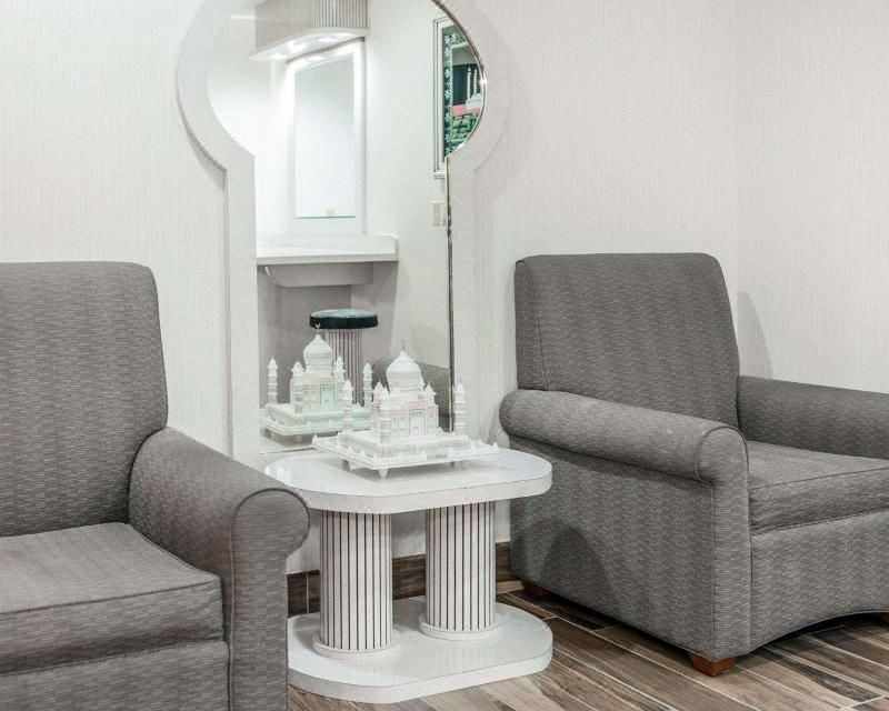 Photo of Livingroom in Elkhart