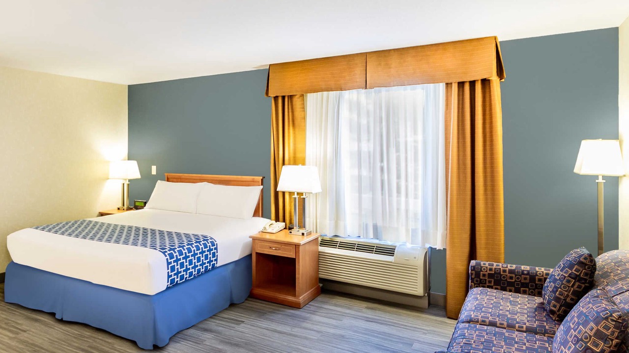 Photo of Bedroom in Banff Trail