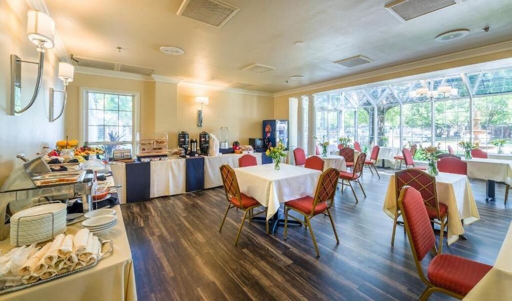 Photo of Livingroom in North Dallas