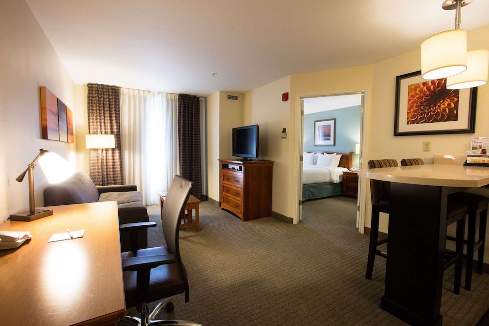 Photo of Livingroom in Gateway