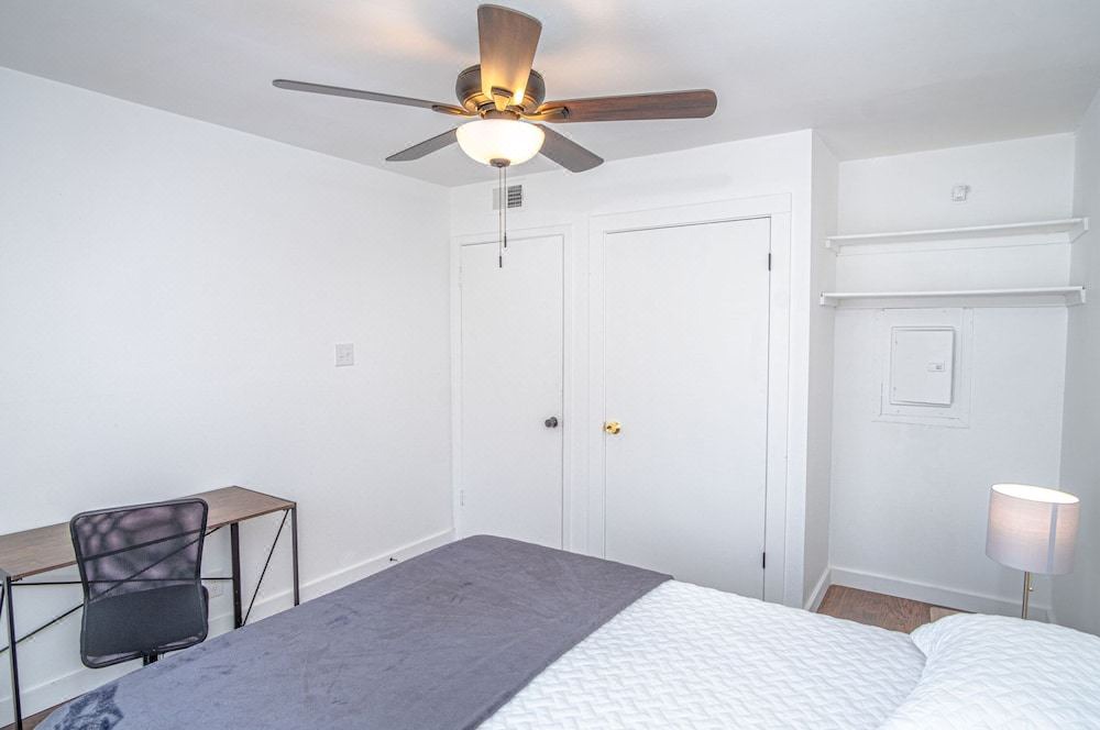 Photo of Bedroom in Midtown