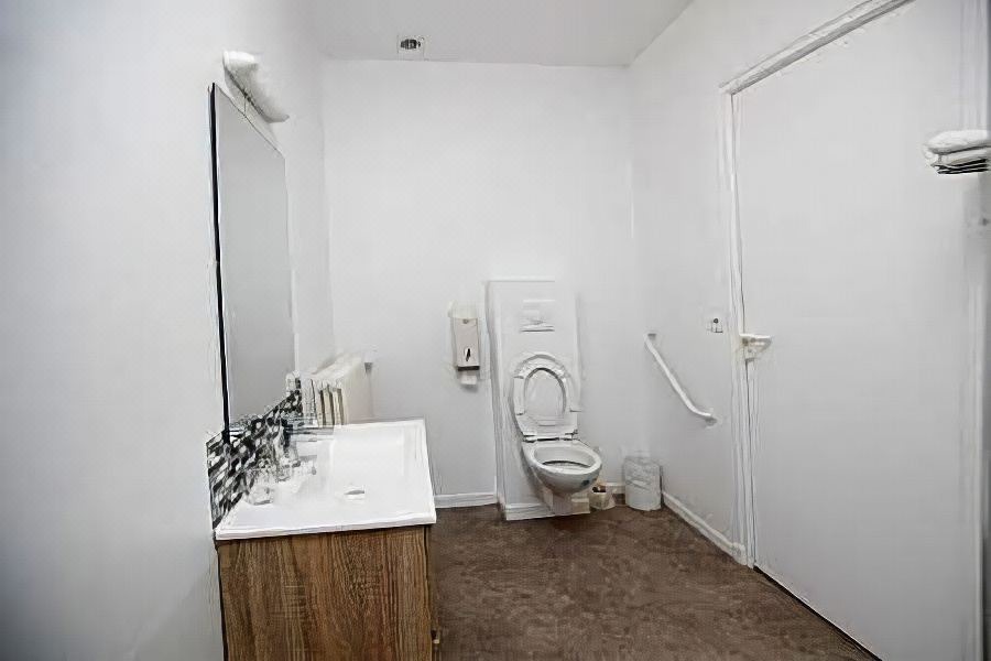 Photo of Bathroom in Notre Dame de la Garenne