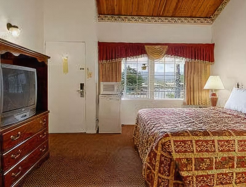 Photo of Bedroom in Ukiah