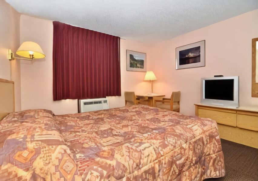 Photo of Bedroom in Corvallis