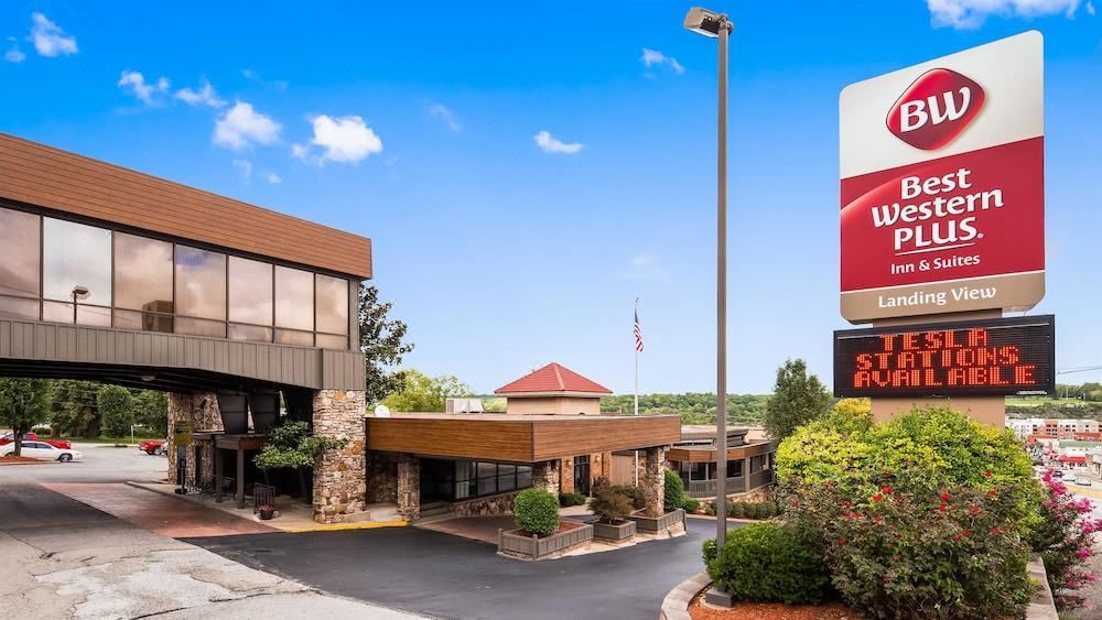 Photo of Buildings in Downtown Branson