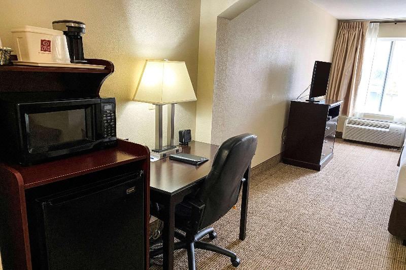 Photo of Livingroom in Tulare