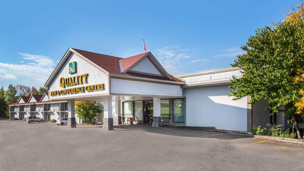Photo of Buildings in Orillia