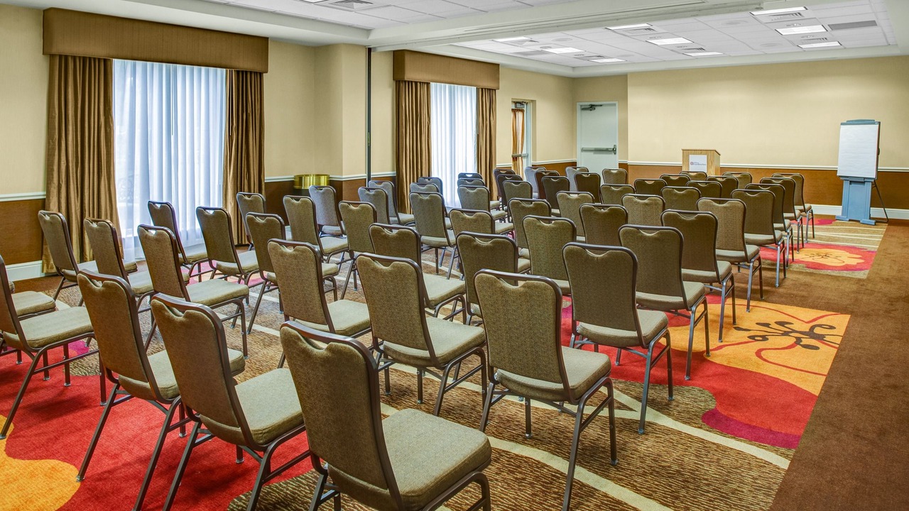 Photo of Livingroom in Danbury