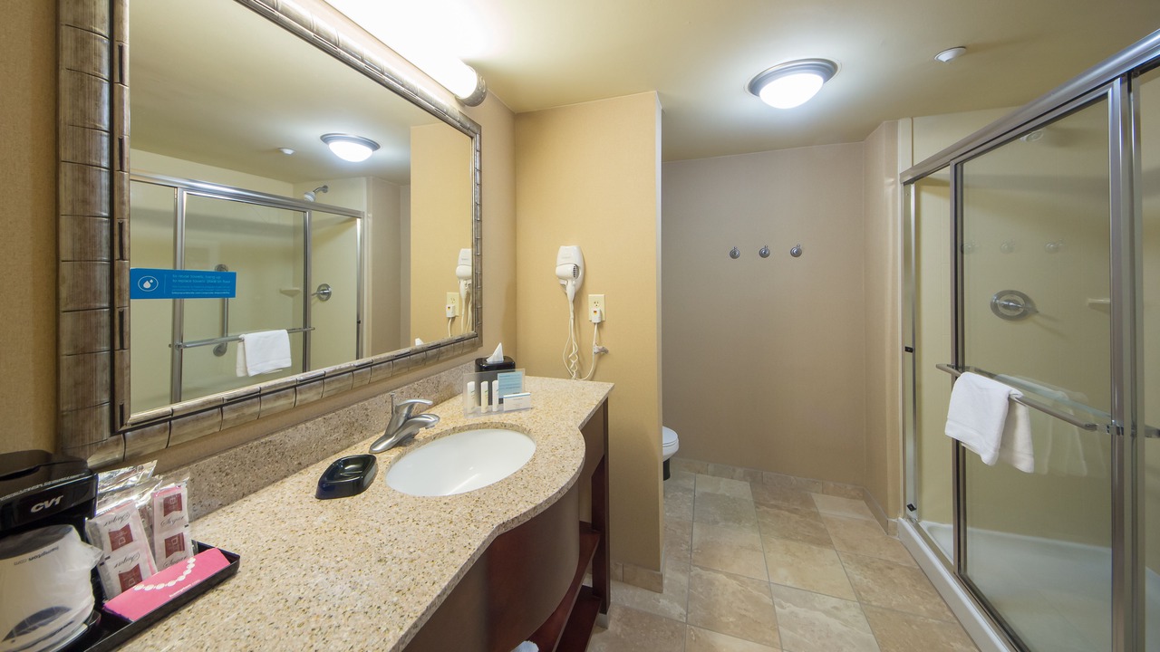 Photo of Bathroom in Tropic
