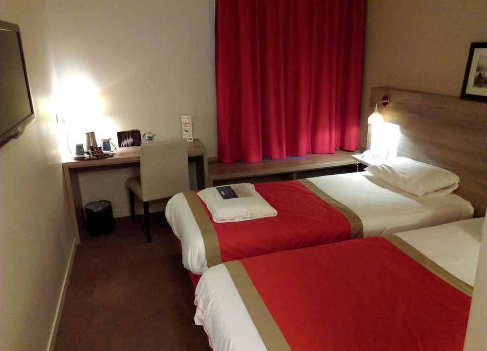 Photo of Bedroom in Saint-Cyr-l'Ecole