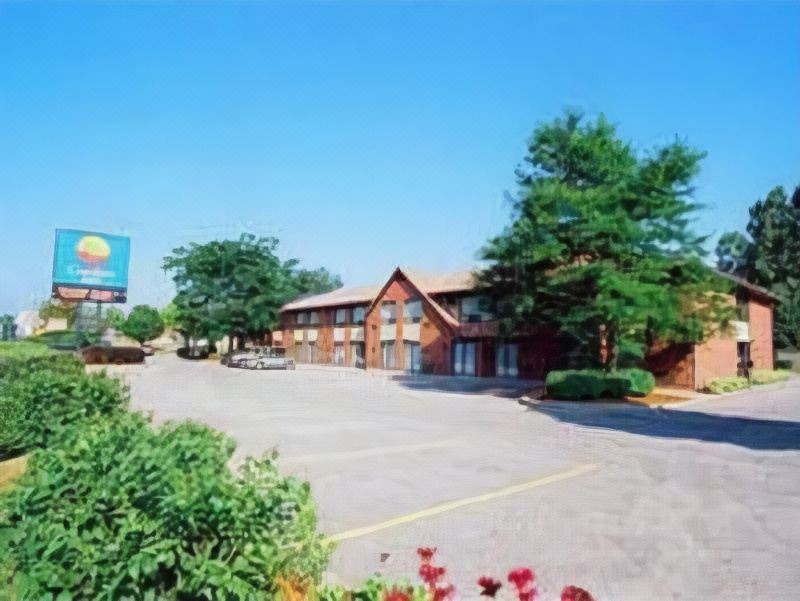 Photo of Buildings in Simcoe