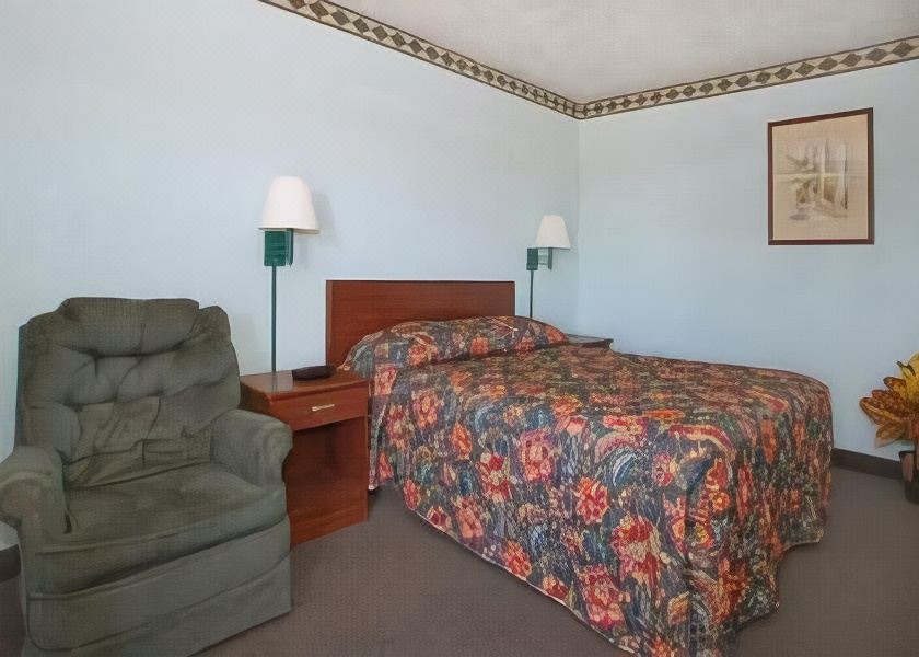 Photo of Bedroom in Winfield