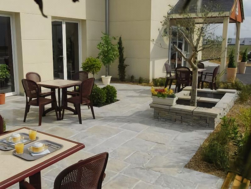 Photo of Patio Balcony in Distre