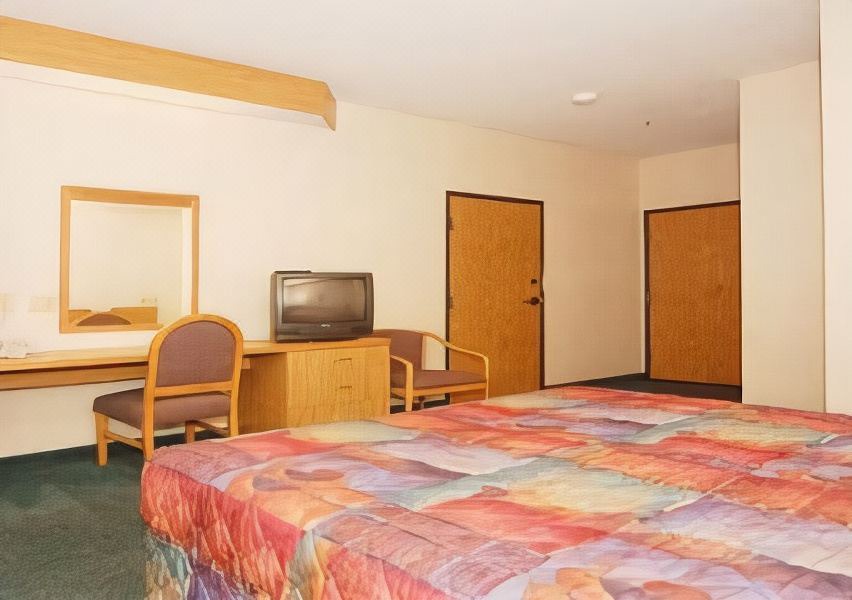 Photo of Bedroom in Salem
