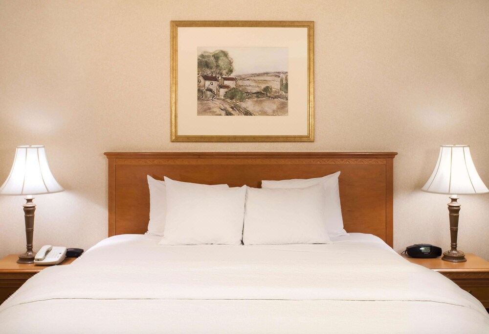 Photo of Bedroom in Addison