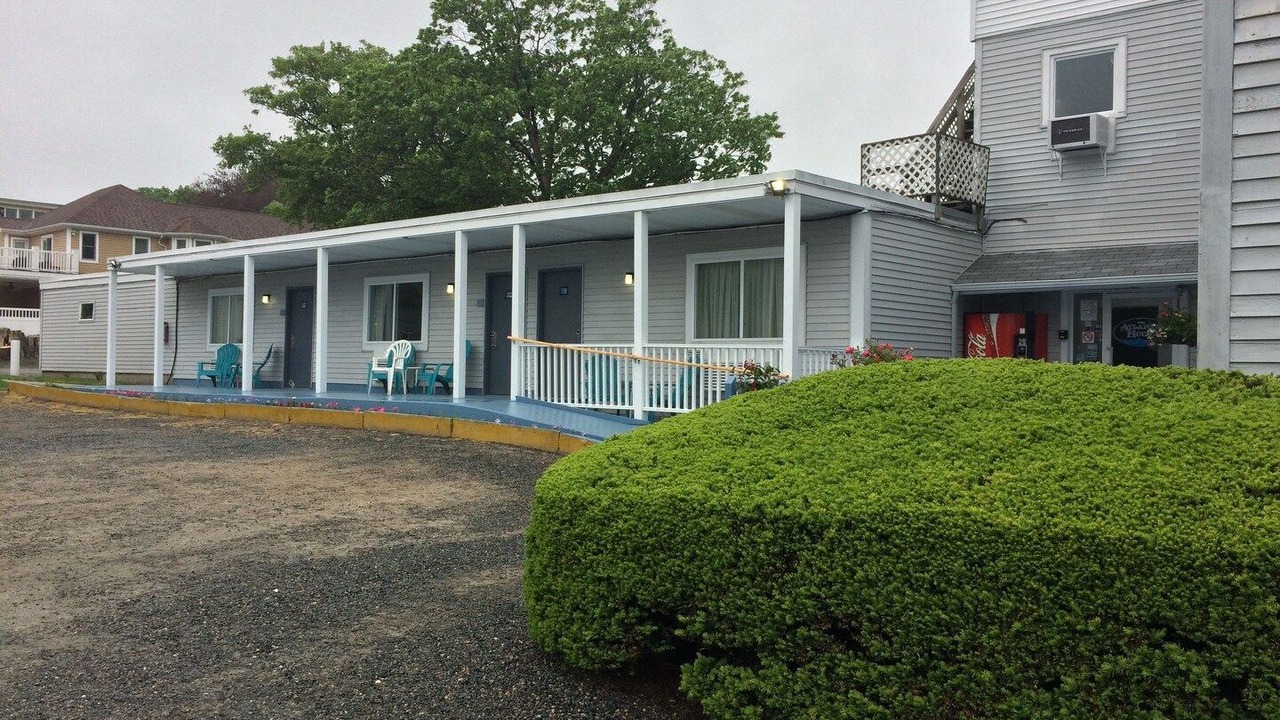 Photo of Buildings in Narragansett Pier