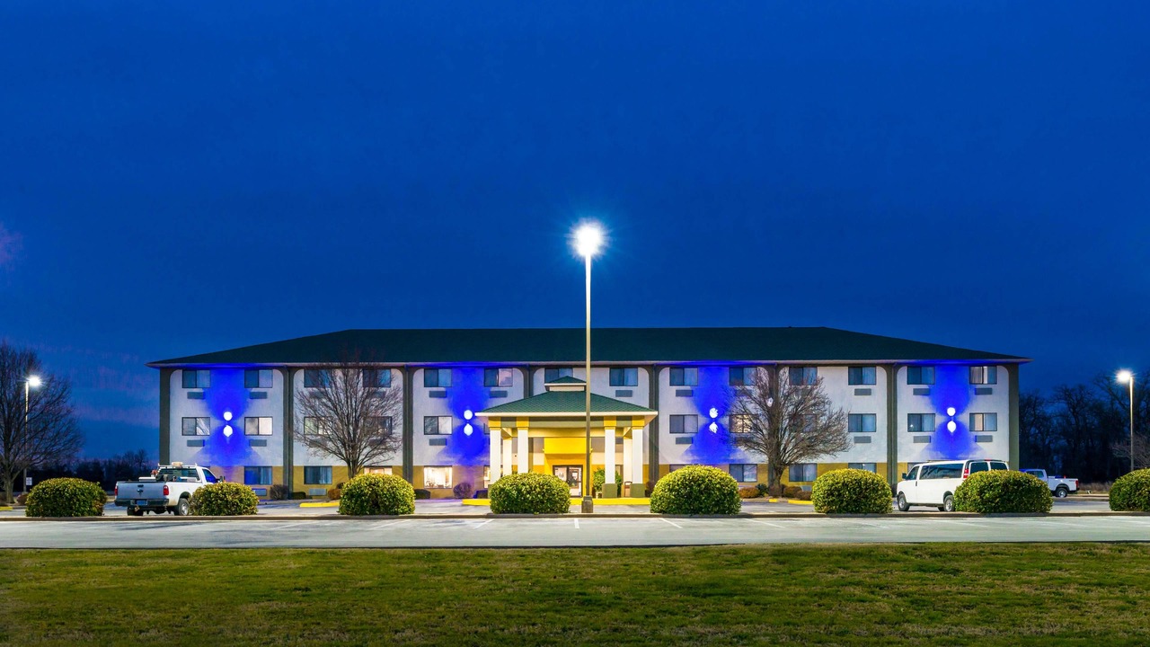 Photo of Buildings in Neosho