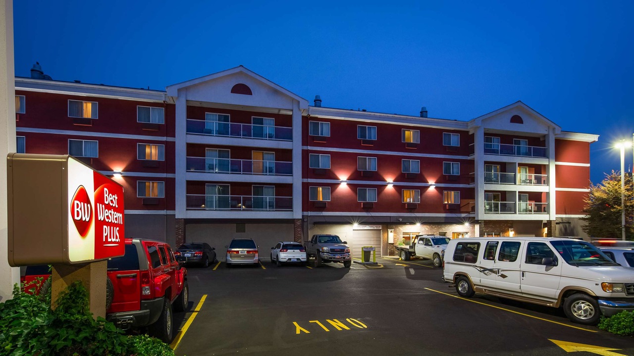 Photo of Buildings in Riverside