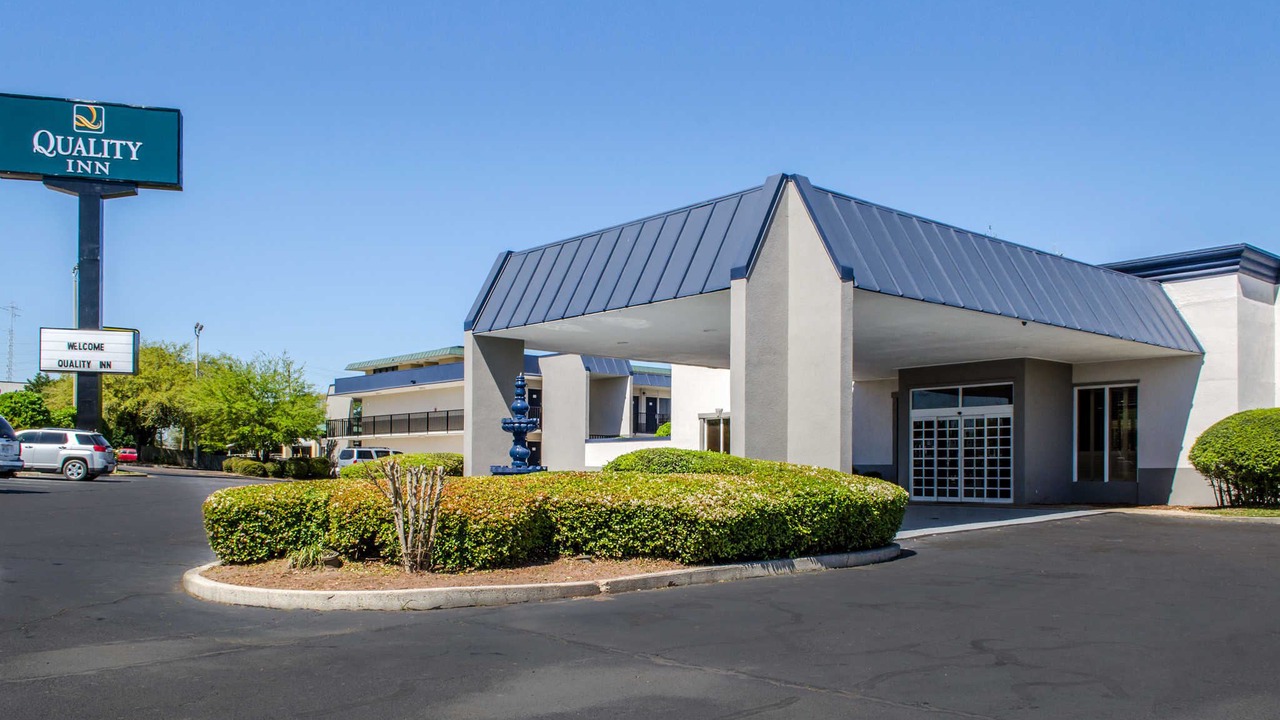 Photo of Buildings in Laurel