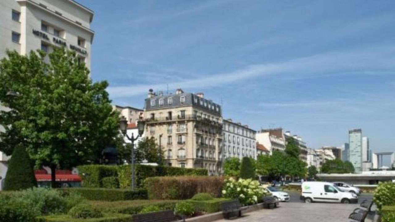 Photo of Buildings in Neuilly-sur-Seine