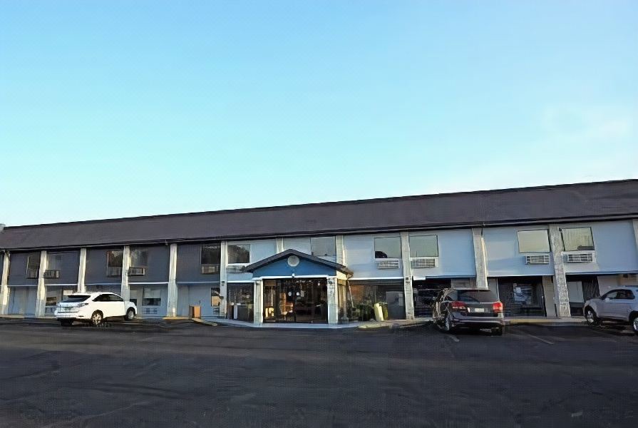 Photo of Buildings in Pine Grove