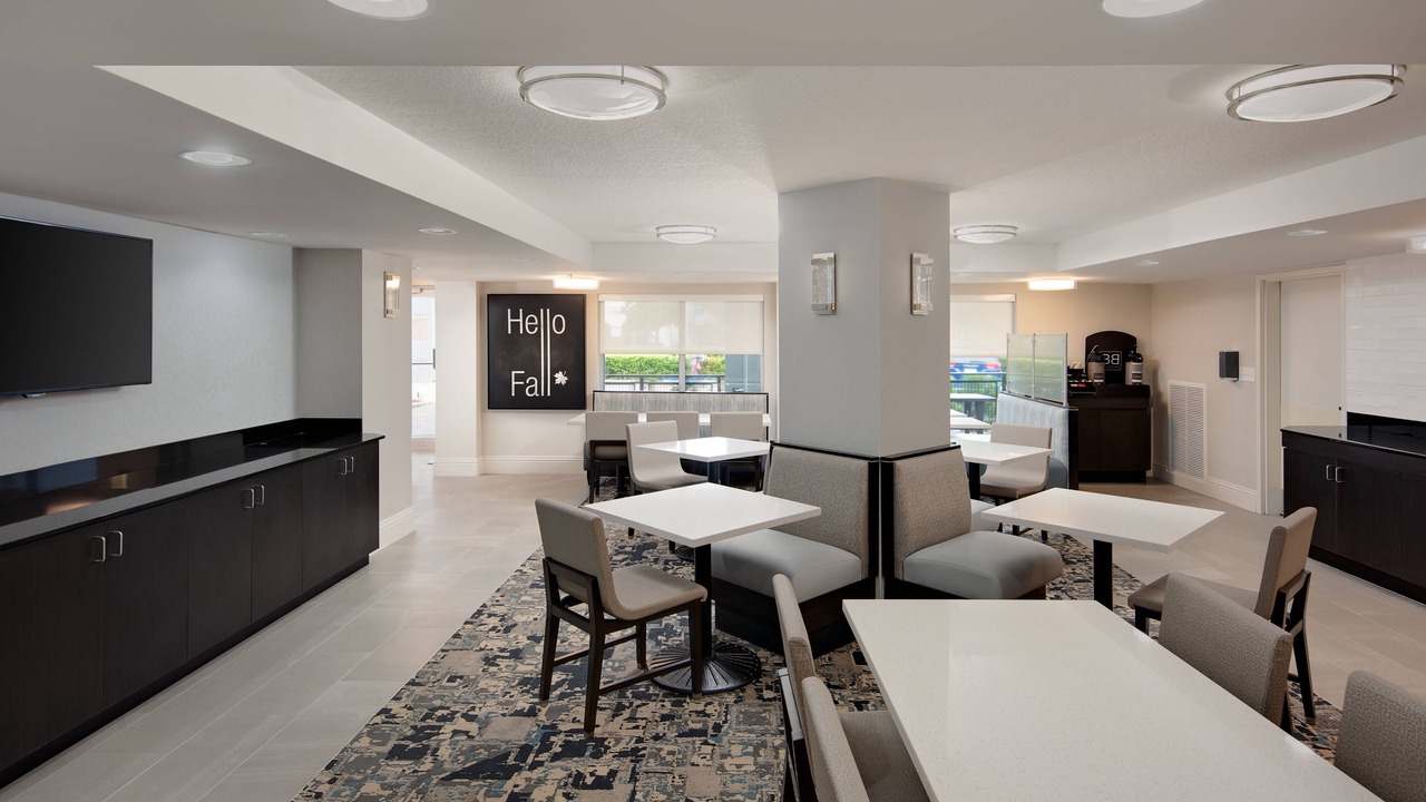 Photo of Livingroom in Palm Beach