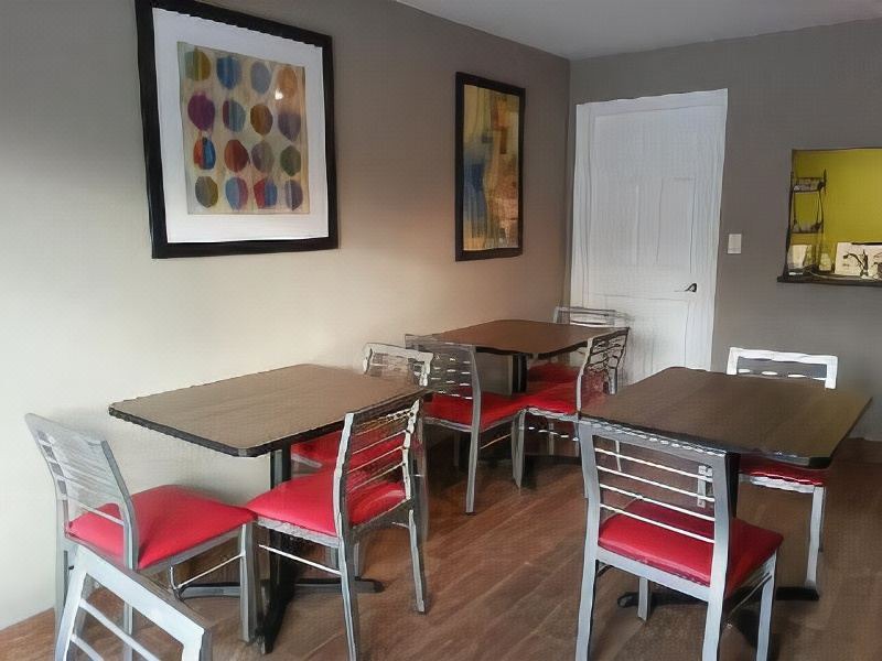 Photo of Livingroom in Simcoe