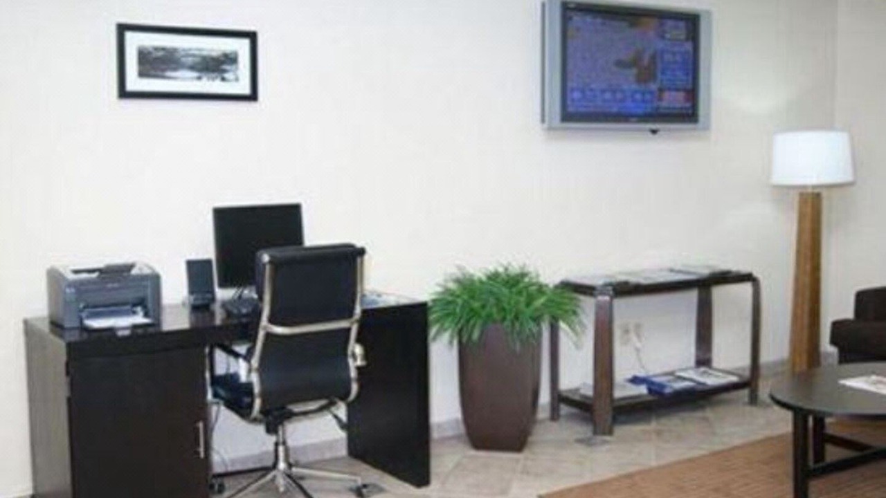 Photo of Livingroom in Hewitt