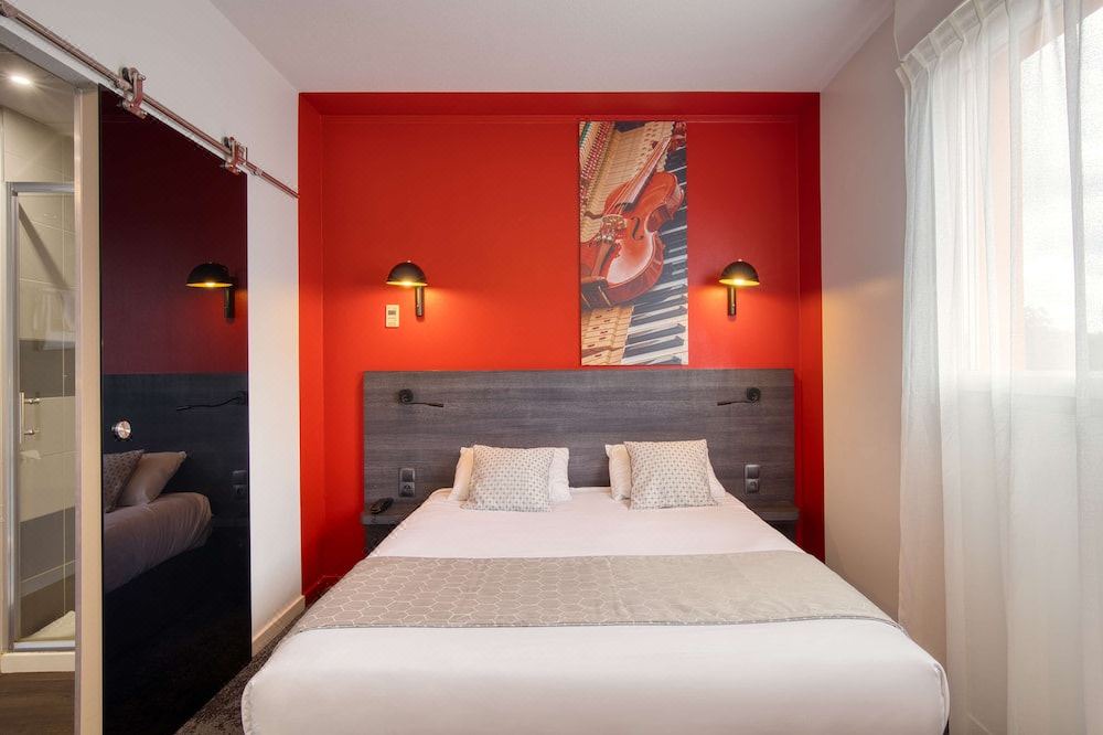 Photo of Bedroom in Saint-Herblain