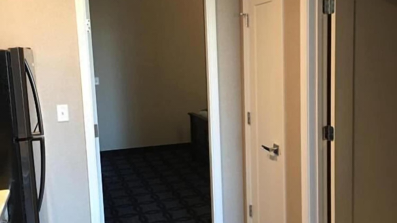 Photo of Others in Hannibal