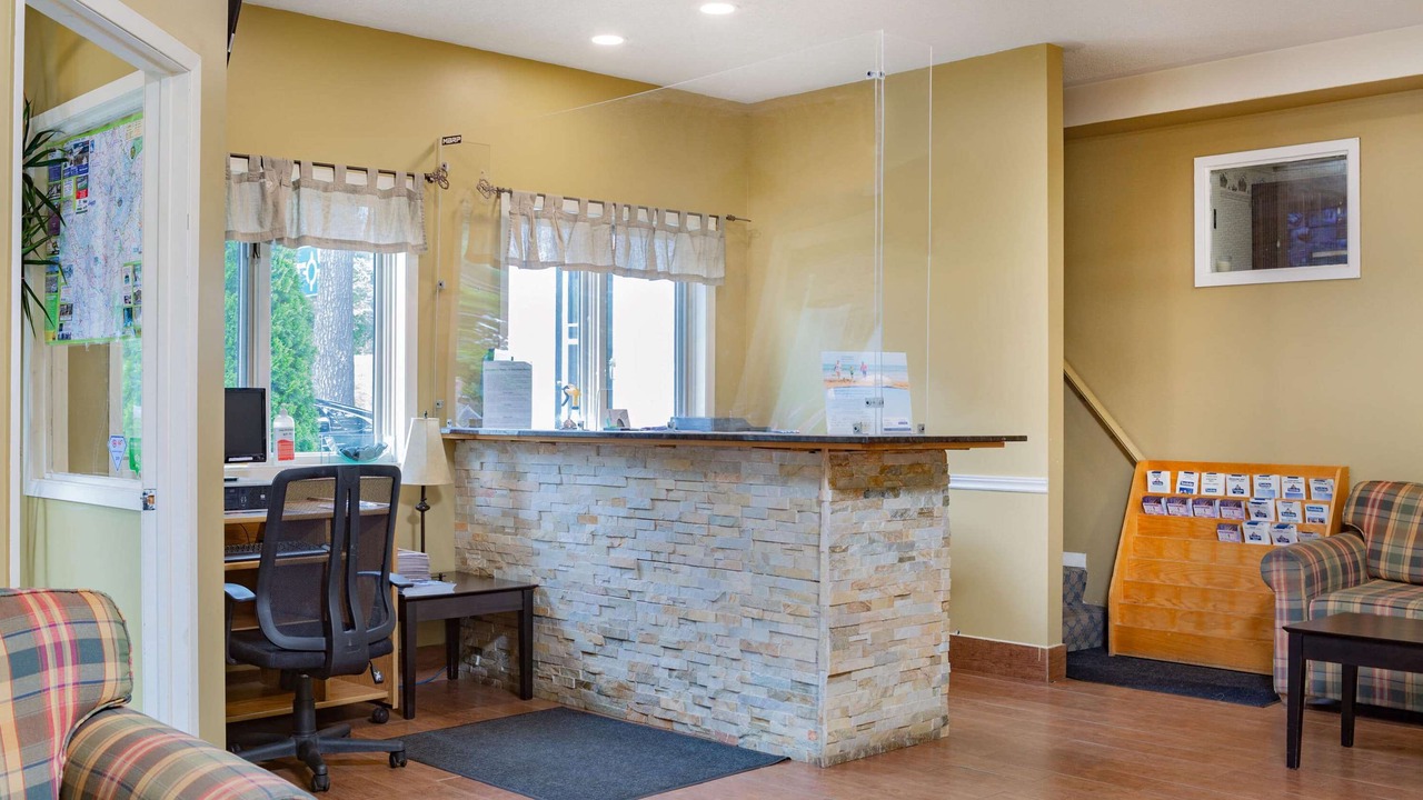 Photo of Livingroom in Bracebridge
