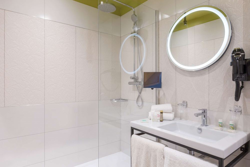 Photo of Bathroom in Gare-Jouvenet