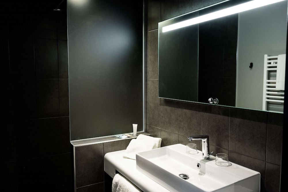 Photo of Bathroom in Colomiers