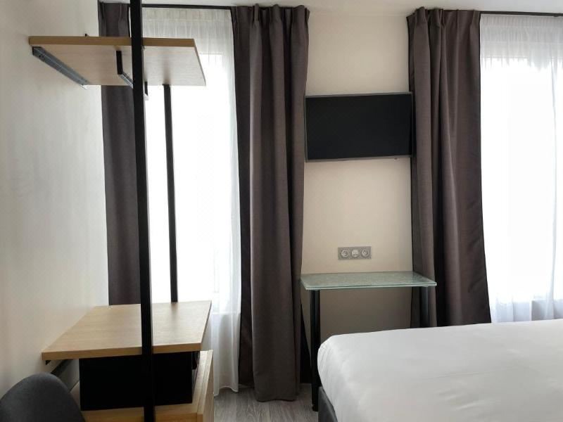 Photo of Bedroom in 6th Arrondissement