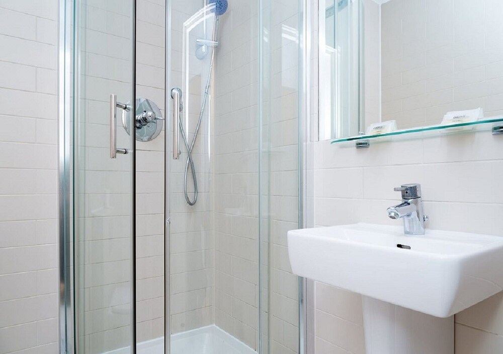 Photo of Bathroom in Lancaster Gate