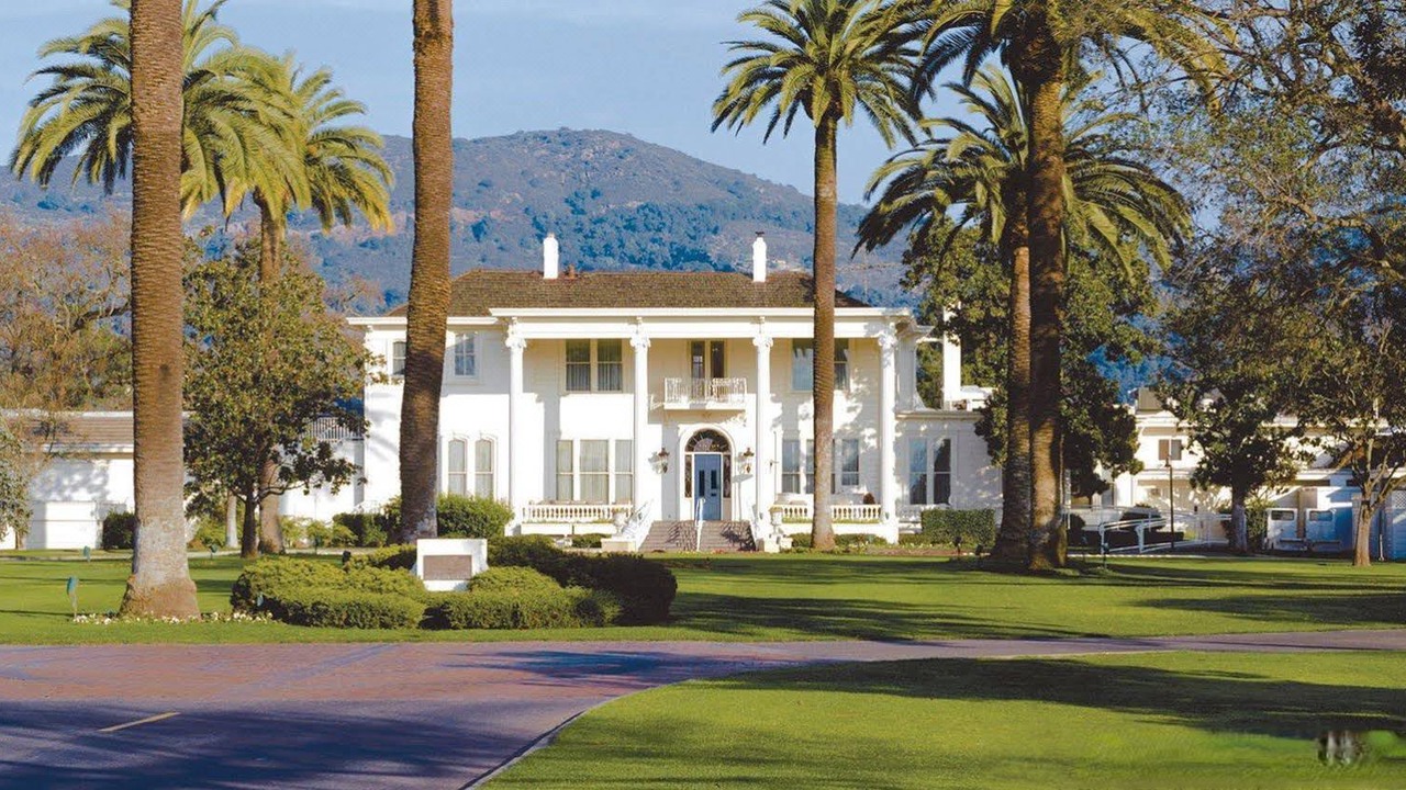 Photo of Buildings in Napa