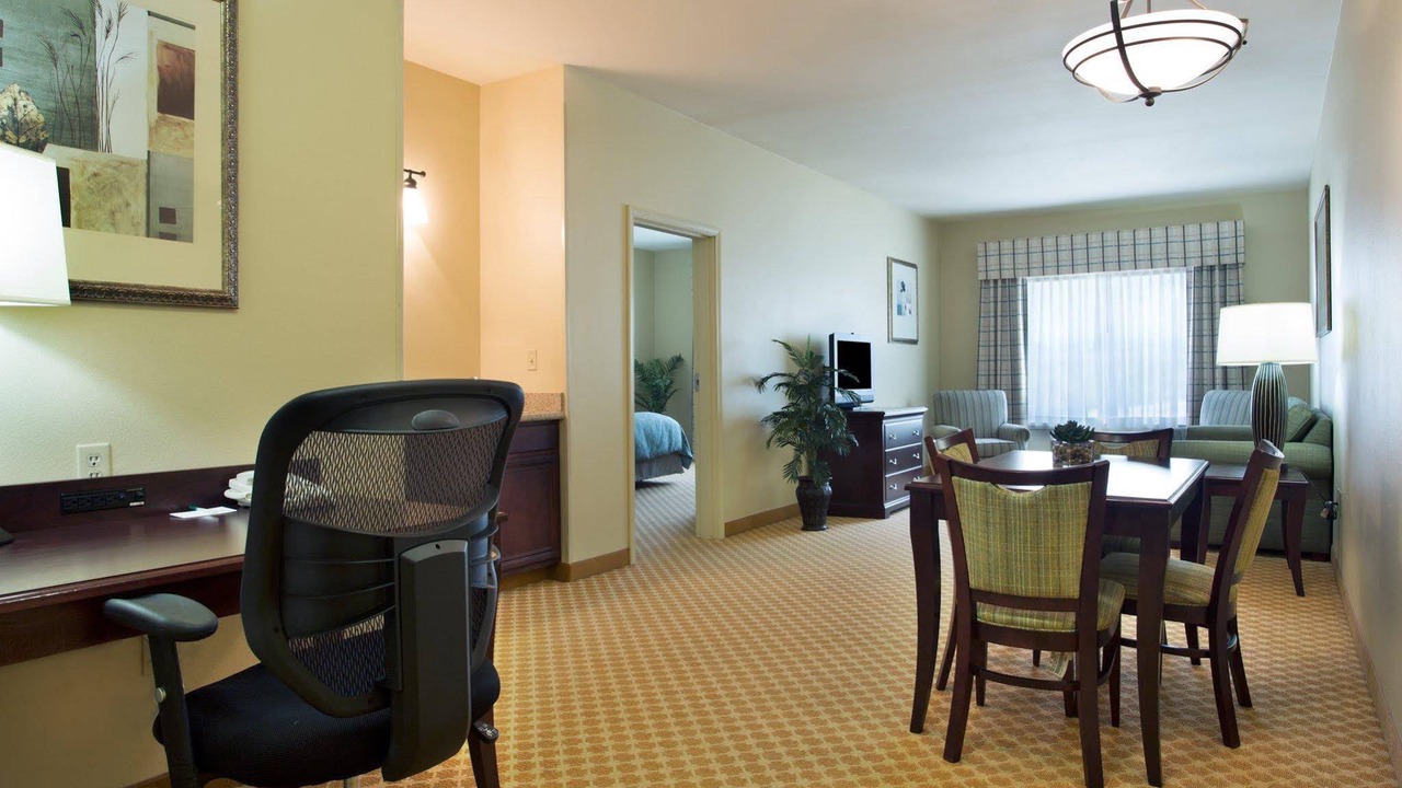 Photo of Livingroom in Pineville