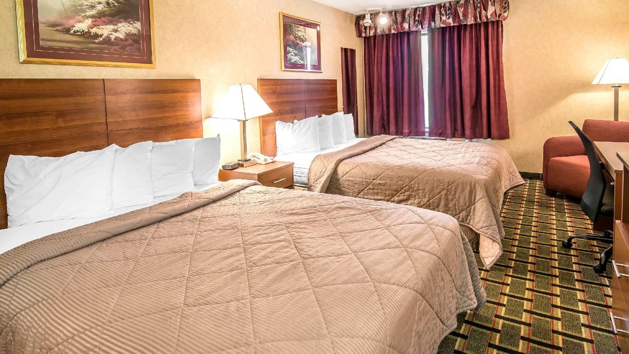 Photo of Bedroom in Raton