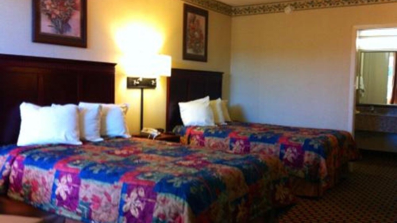 Photo of Bedroom in Leesville