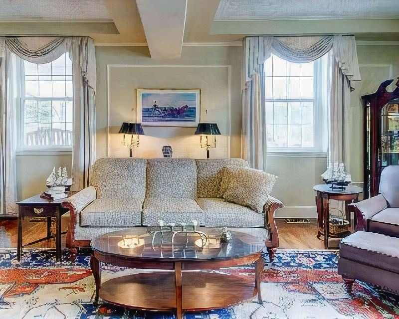 Photo of Livingroom in Foxboro