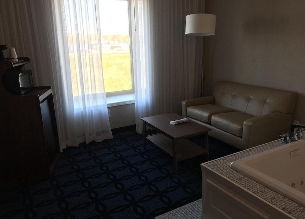 Photo of Others in Hannibal