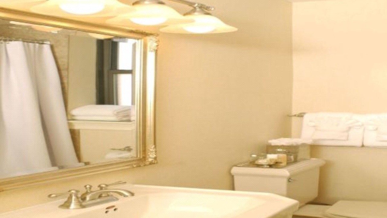 Photo of Bathroom in Downtown Syracuse