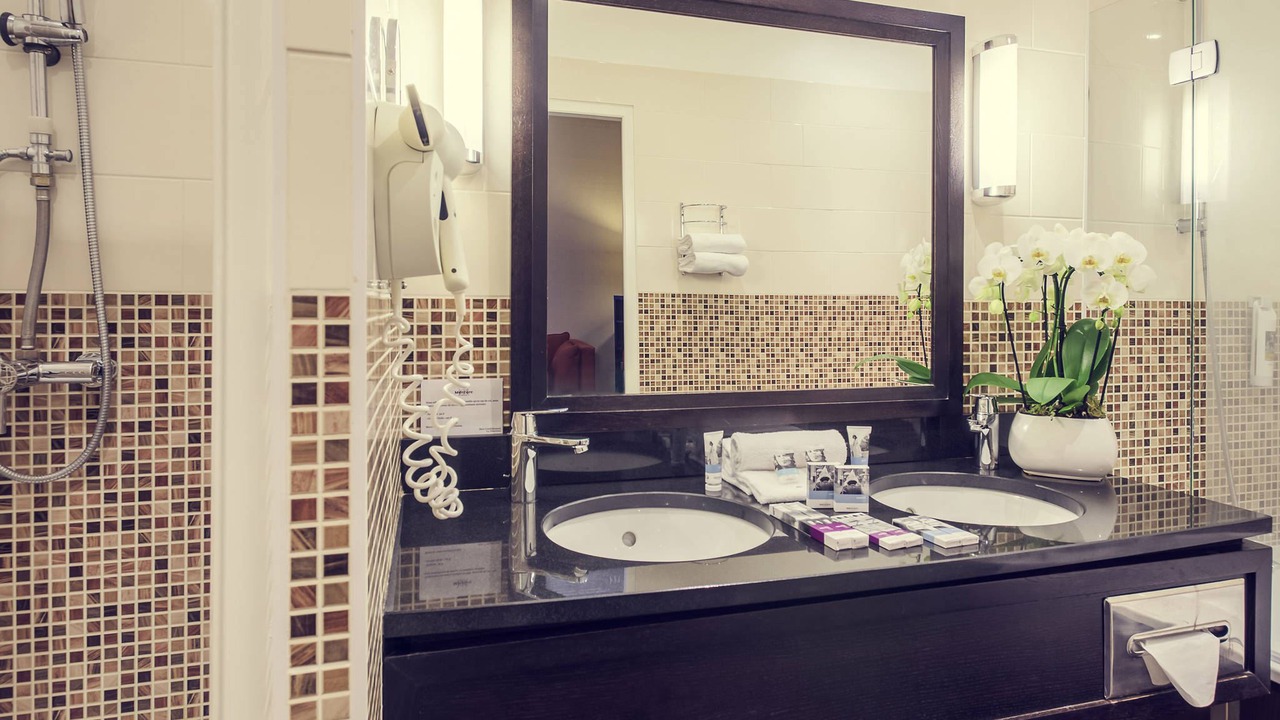 Photo of Others in Bollee