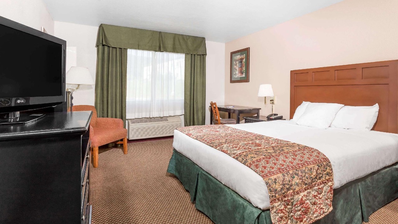 Photo of Bedroom in Yreka