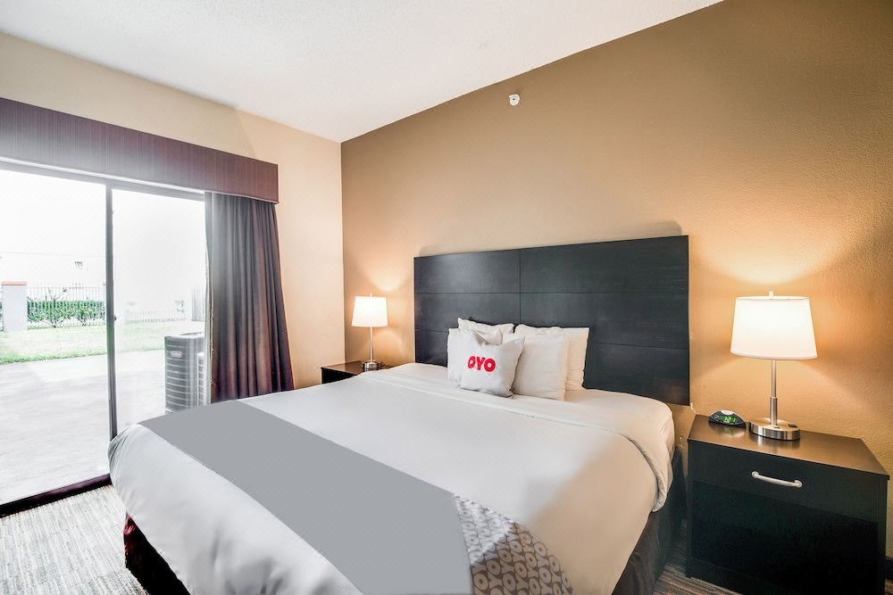 Photo of Bedroom in Greater Greenspoint