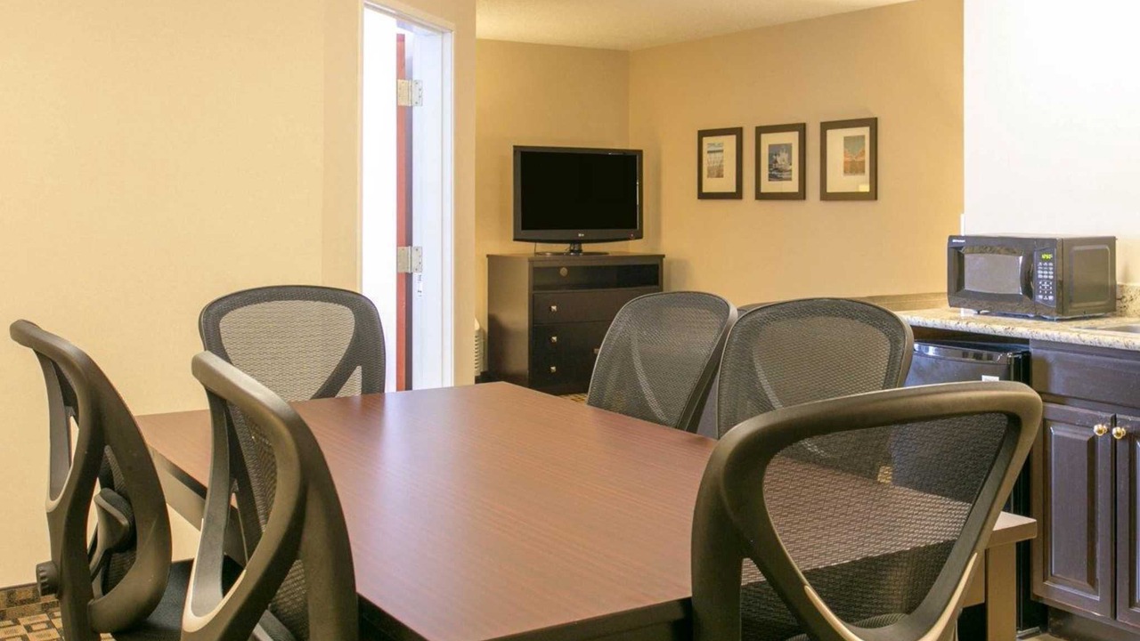 Photo of Livingroom in Benton Harbor